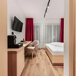 Dominic 4* Sölden