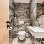 Hotell Dominic