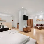 ホテル ホテルドミニク 4*
