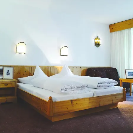 Dominic Hotel 4*
